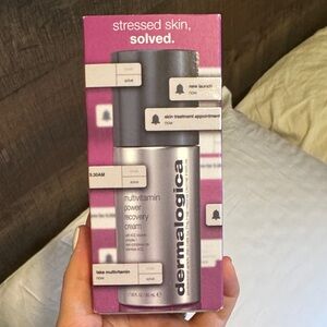 Dermalogica Multivitamin Power Recovery Cream - Pink and Silver